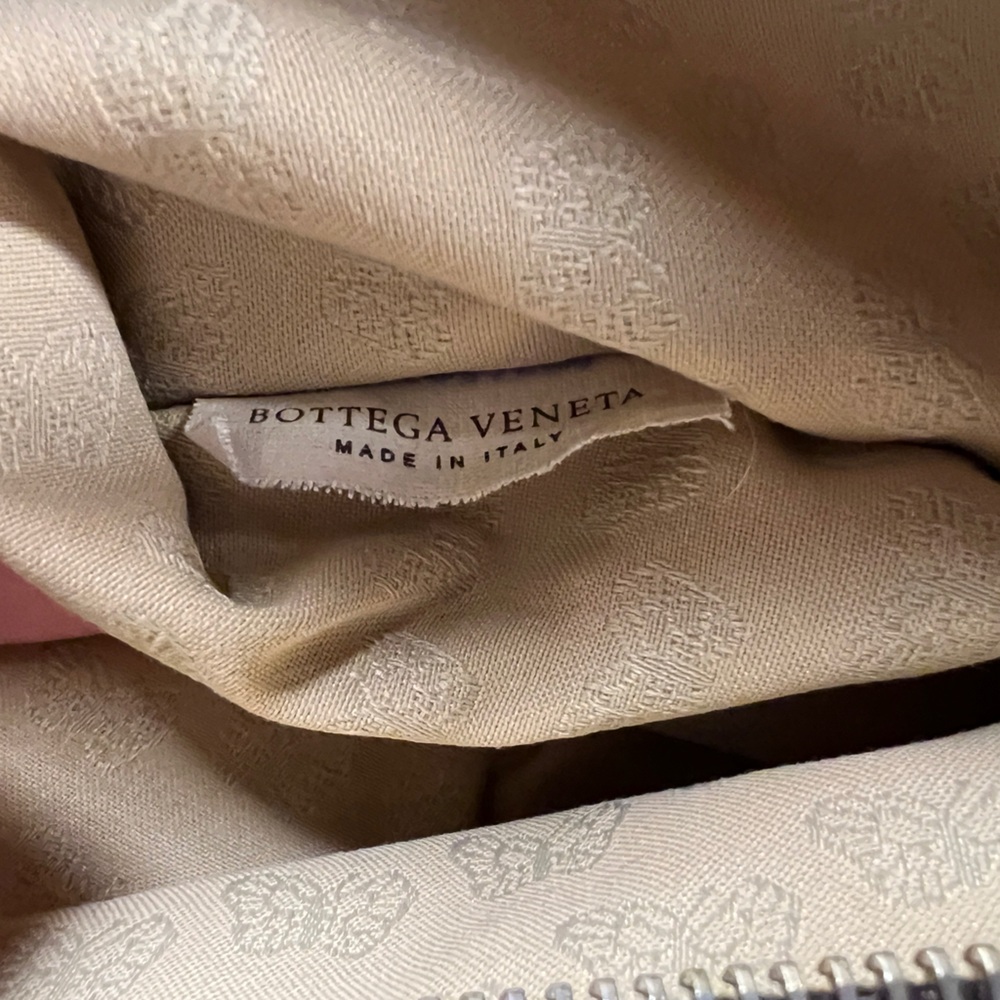 Authentic Bottega Veneta Pebbled Brown Leather Zip Pouch, Clutch - Picture 14 of 14